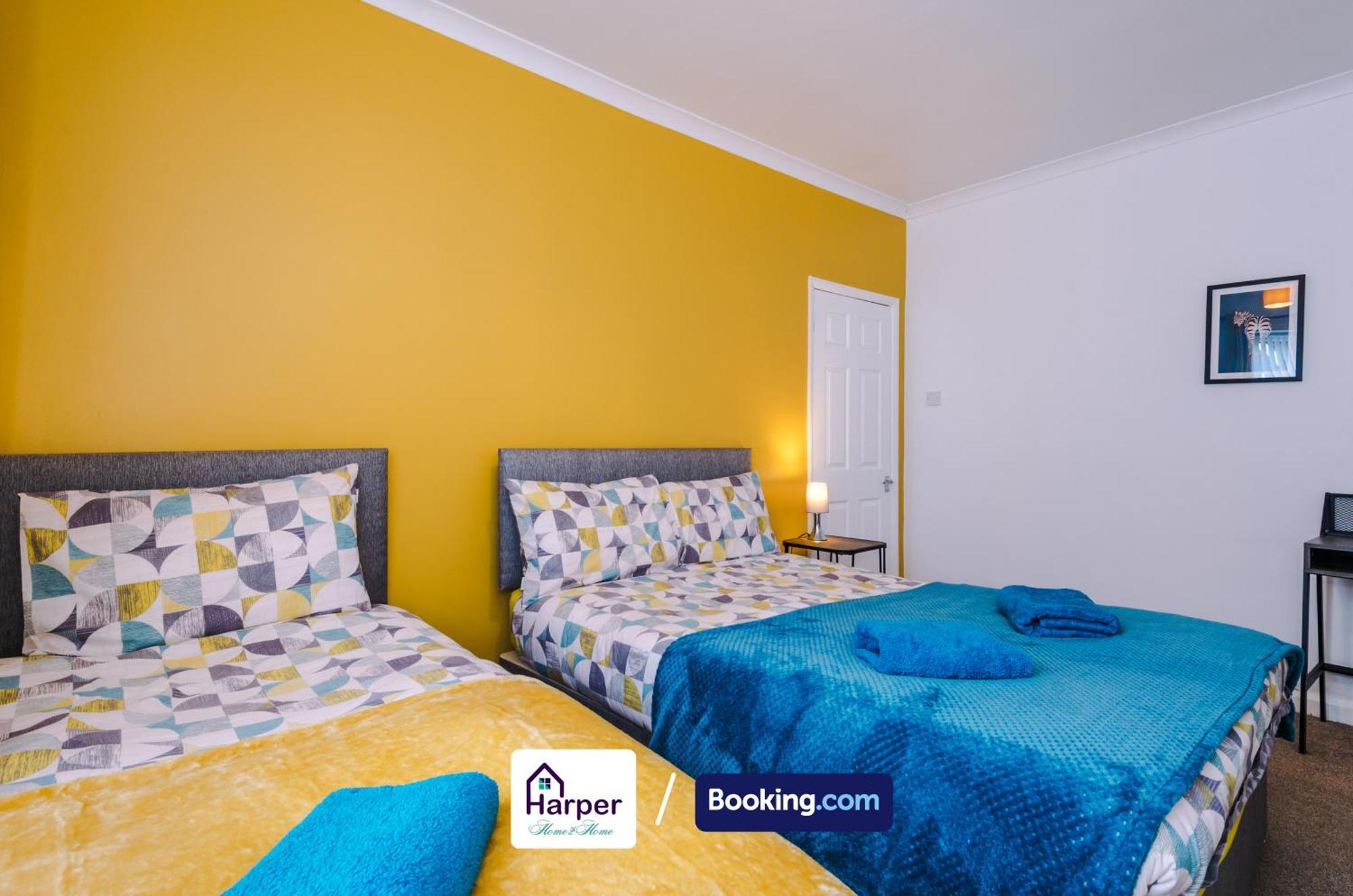 Spacious Detached Bungalow By Harperletting Short Lets & Serviced Accommodation Buckely With Pool Table & Driveway Buckley Экстерьер фото